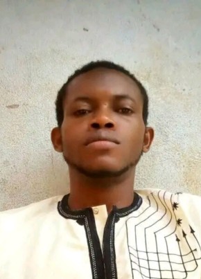 Hamza, 19, Republic of Cameroon, Yaoundé