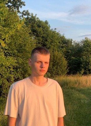 Artem, 19, Belarus, Hrodna