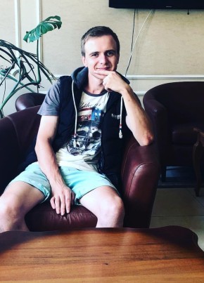 Денис, 30, Россия, Санкт-Петербург