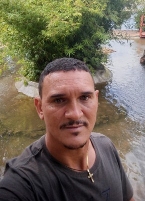 Redinaldo ferraz из Marília 43 года