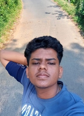 Arjun, 18, India, Kochi
