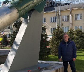 Андрей, 60 лет, Санкт-Петербург