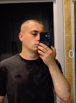 Dmitriy, 21, Neryungri