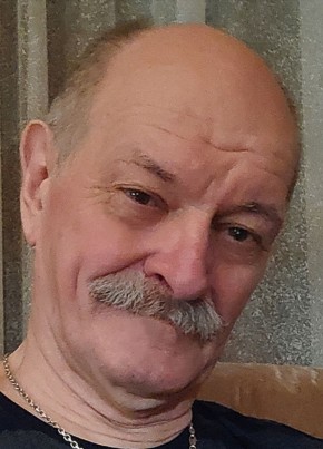 Андрей из Москвы 72 года