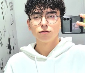 Carlos, 21, Tecate