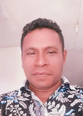 Rino, 36, East Timor, Dili