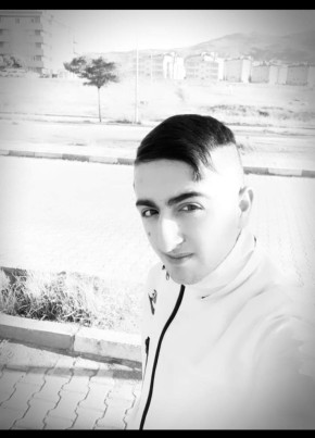 Muhammed , 21, Türkiye Cumhuriyeti, Bitlis