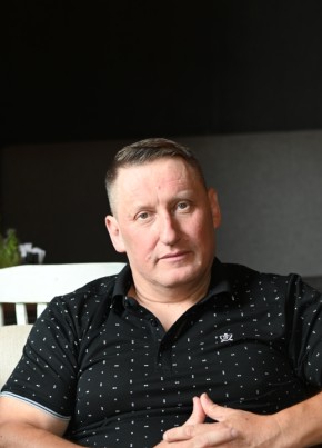 Игорь из Апрелевки 54 года