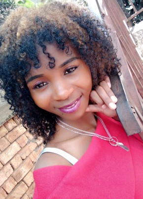 Tinah, 24, République de Madagascar, Antananarivo