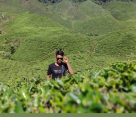 Adhwa, 20, Paka