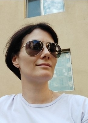 Елена, 38, Россия, Лабинск