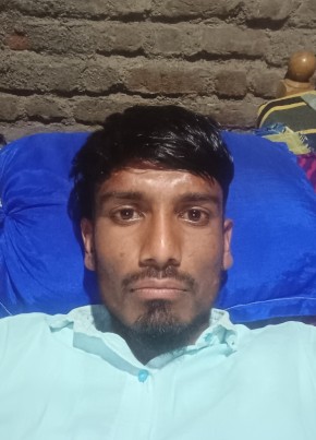 Sheikh Naveed, 19, India, Jintūr