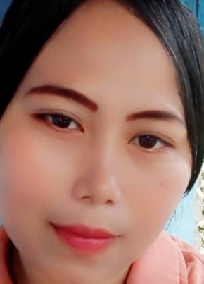 Dewi, 27, Indonesia, Medan