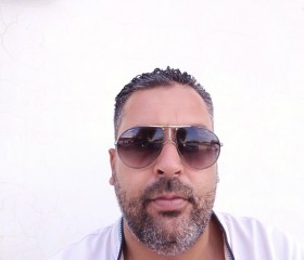 Riadh , 45 лет, تونس
