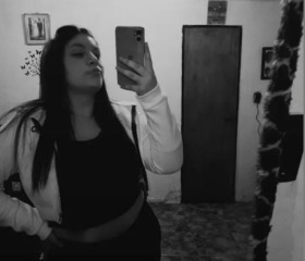 Mia, 26, Buenos Aires