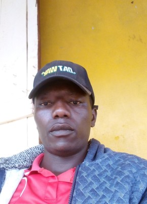 saidi, 22, Tanzania, Uyovu