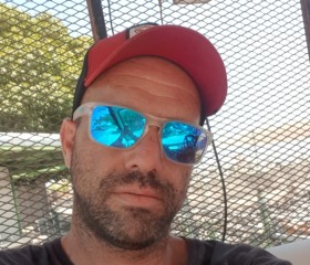 יהונתן, 41, Tiberias