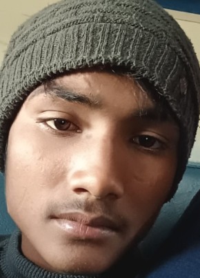Yadav, 18, India, Mundra