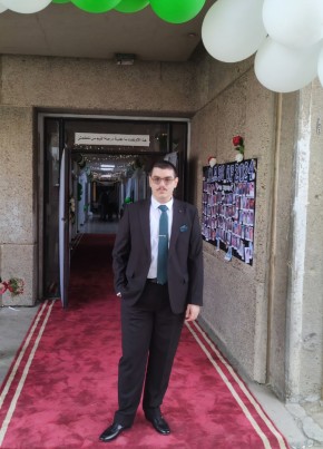 Hussein из بغداد 23 года