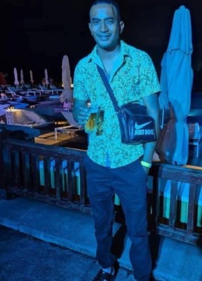 Bruno из Port Louis 18 лет