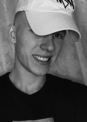 Кирилл из أبوظبي 24 года