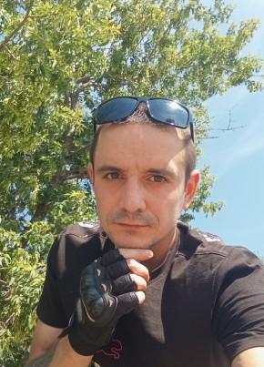 Антон из Рудныя 36 лет