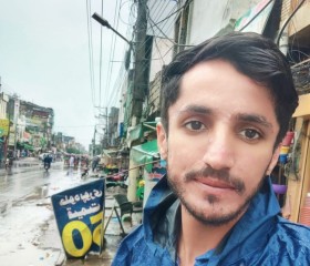 Talha, 22, Sialkot