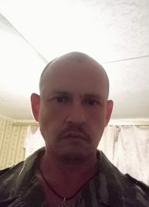 Олег, 48, Россия, Новые Бурасы