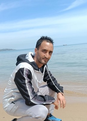 خليل خليل из El Hadjar 36 лет