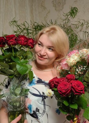 Алёна, 51, Россия, Екатеринбург
