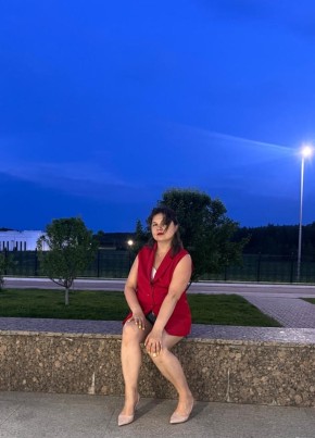 Gulnara, 41, Russia, Naberezhnyye Chelny