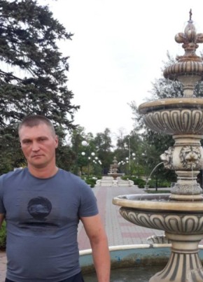 Геннадий , 44, Россия, Морозовск
