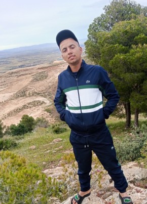 Abdou Kouider из Oran 18 лет