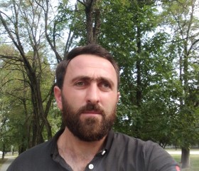 Emin, 18, Baku