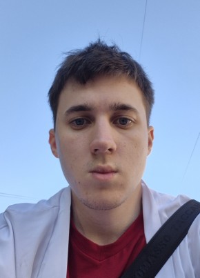 Андрей из Волгограда 22 года