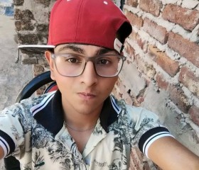 Dylan Mouzo, 23, Buenos Aires