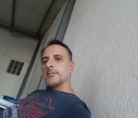 Marco, 45, Bologna