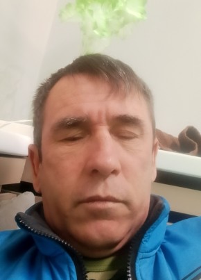 Анатолий из Казани 49 лет