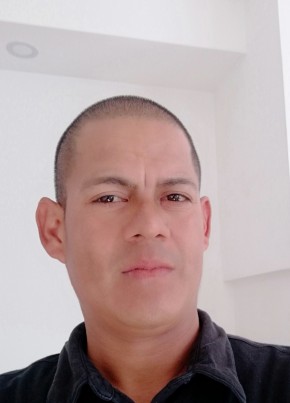 Emerick Diaz, 42, República de Costa Rica, San José (San José)