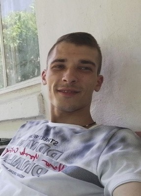 Михаил, 27, Україна, Каховка