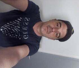 Damien, 39, Mont-de-Marsan