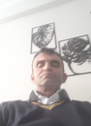 Refik ahmetoglu, 47, Türkiye Cumhuriyeti, Bahçelievler