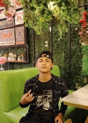 Hay из Kota Medan 18 лет
