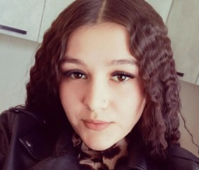 Elena, 18, Achinsk