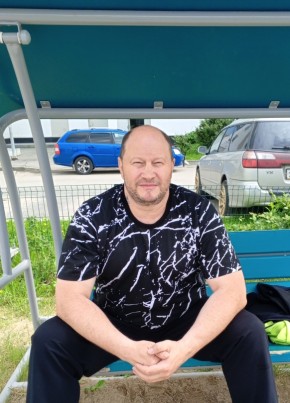 Юрий из Екатеринбурга 52 года