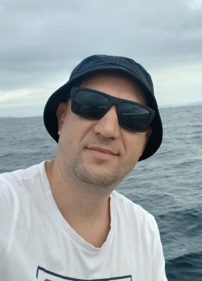 Александр из Владивостока 41 год