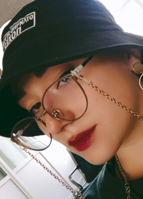 Aleksandra, 19, Russia, Surgut