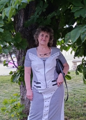 Ирина из Москвы 62 года