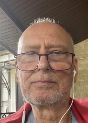 Сергей из Дедовска 65 лет