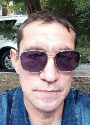 Роман из Геленджика 43 года